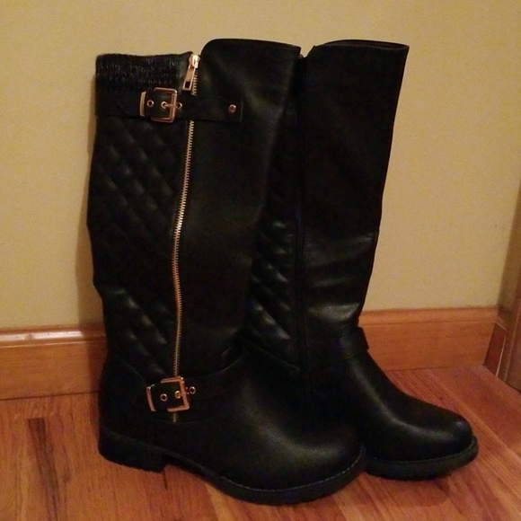 Globalwin Shoes - Black Quilted Boots